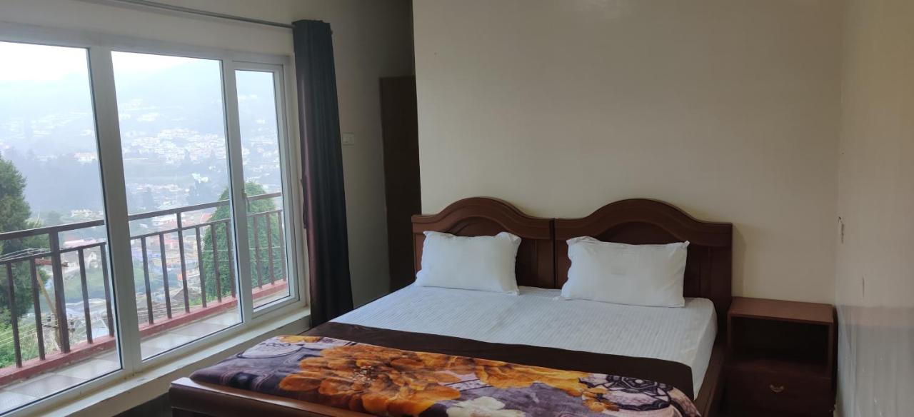 New Summit Villa Ооти Екстериор снимка
